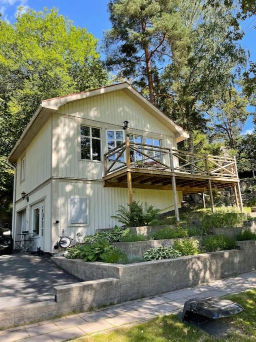 Cozy Cabin, Neighbour To Lake & National Park Tyreso Buitenkant foto